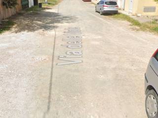 Garage in vendita a selargius via delle viole, 150