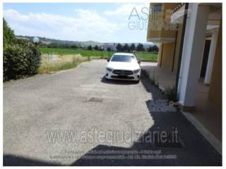 Posto auto in vendita a recanati via nicola bobadilla, 7c, 62019 recanati mc, italia