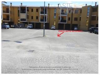 Posto auto in vendita a recanati via nicola bobadilla, 7c, 62019 recanati mc, italia