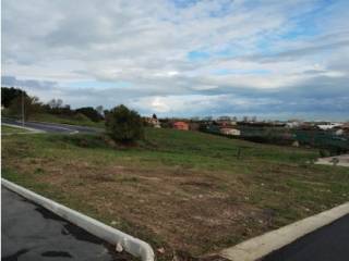 Terreno agricolo all'asta a potenza picena via aldo moro, potenza picena, mc,
