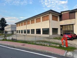 Negozio in affitto a caselle torinese strada ciriè, 74
