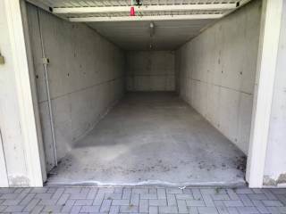Garage in vendita a somma lombardo via dei mille, 22