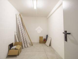 Garage in vendita a rieti via lisciano, 12
