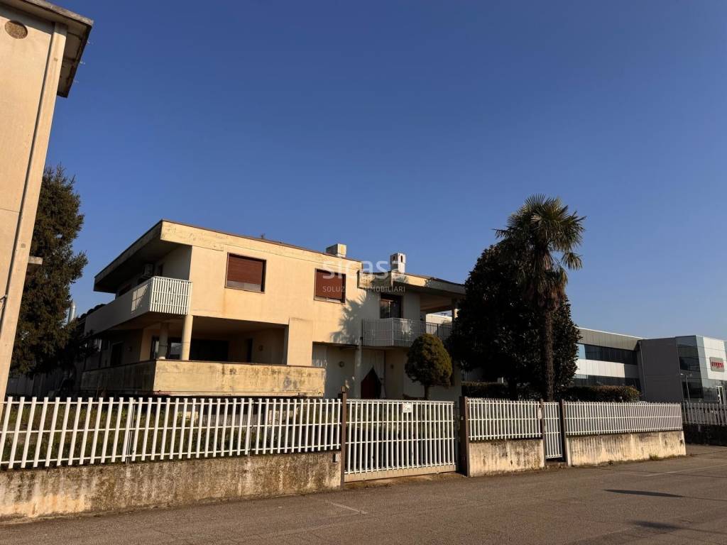 immagine annuncio 1 di 8