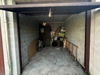 Garage in vendita a uboldo via giuseppe mazzini, 56