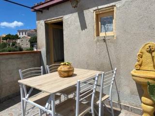 Appartamento in vendita a ficarra vico 3 san sebastiano