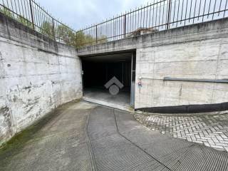 Garage in vendita a ivrea via g. rossini