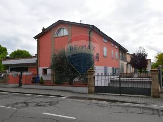 Ufficio in affitto a collecchio viale aldo moro, 9