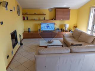 Casa indipendente in vendita ad almenno san bartolomeo via canatore, 26