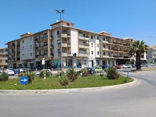 Appartamento in vendita a caltagirone viale europa, 111