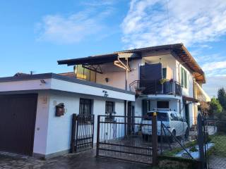 Villa in vendita a brebbia via roma