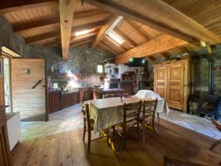 Chalet in affitto ad ayas localita' rovinal san jacques, 1