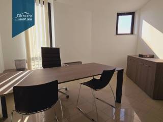 Ufficio in affitto a piacenza strada farnesiana, 9