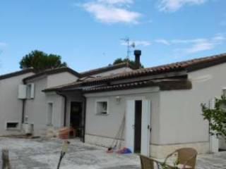Villa in vendita ad ancona frazione poggio