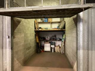 Garage in vendita a torino via beaulard, 45