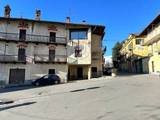 Magazzino in affitto a giaveno via xxiv maggio