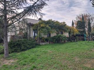 Villa in vendita a monte urano contrada molini di tenna