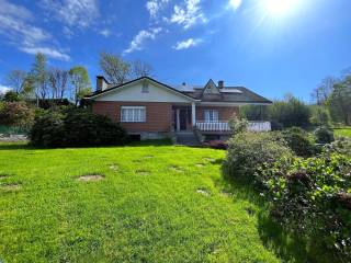 Villa in vendita ad andorno micca str. per regione granda