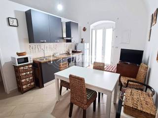 Casa indipendente in vendita ad adelfia via don luigi sturzo 35
