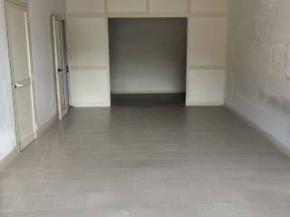 Garage in affitto a palmi rione macello pignarelle, 13