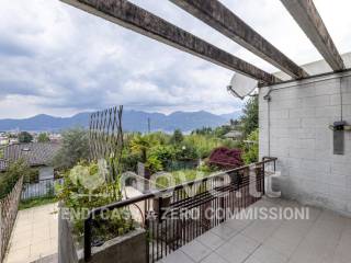 Villa a schiera in vendita a luino via moncucco, 19