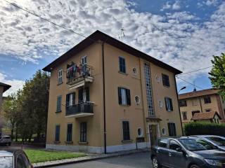 Appartamento all'asta a nembro via benigno crespi, 9