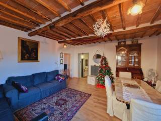 Appartamento in vendita a lugnano in teverina piazza della rocca, 5