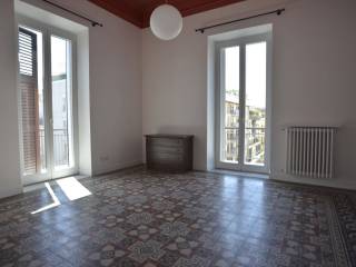 Appartamento in affitto a bari via cairoli, 114