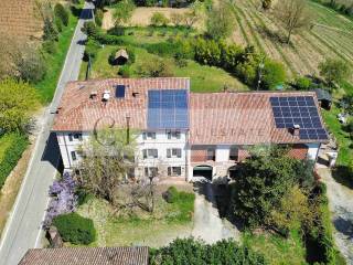 Cascina in vendita a rosignano monferrato piazza rivoluzione, 1