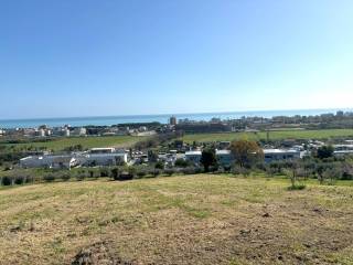 Terreno agricolo in vendita a san benedetto del tronto contrada monte aquilino