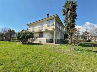 Villa in vendita a caselette regione grange, 44