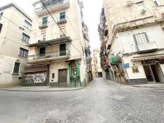 Appartamento in vendita a napoli vico cangiani al mercato, 10