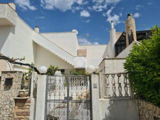 Villa bifamiliare in vendita a gallipoli via delle mimose, 49
