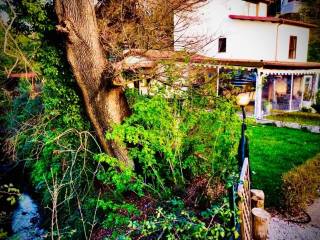 Villa in in affitto da privato a guidonia montecelio via tacito, 55