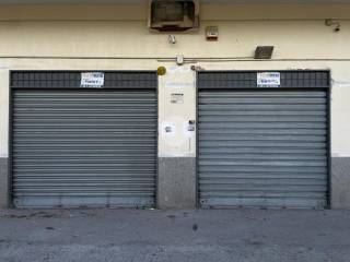 Garage in vendita ad afragola viale giovanni amendola, 66