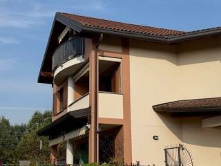 Appartamento in vendita a figino serenza 