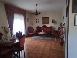 Ufficio in in affitto da privato a maddaloni via vallone, 45