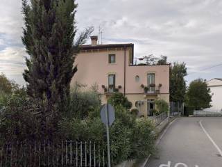 Casa indipendente all'asta a pescantina via milone, 21