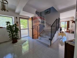 Casa indipendente in vendita a sulmona via caprareccia, 6