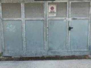 Posto auto in vendita a pozzuoli viale bognar