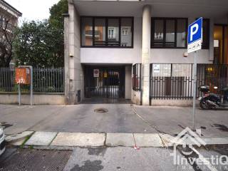 Garage in vendita a torino via monfalcone, 64