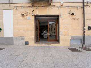 Negozio in affitto a olbia corso umberto i, 149