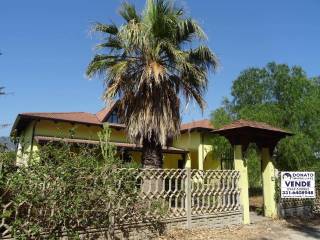 Villa in vendita a isca sullo ionio via delle mimose