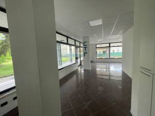 Negozio in affitto ad abano terme via appia monterosso