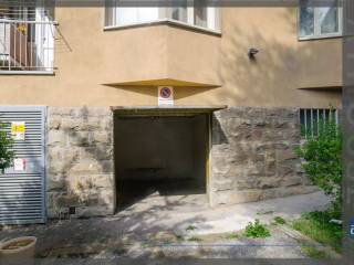 Garage in vendita a trieste via domenico cimarosa, 2