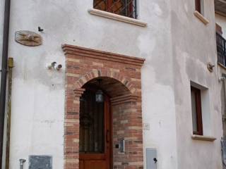 Appartamento in affitto a pizzoli via sant'antonio, 43