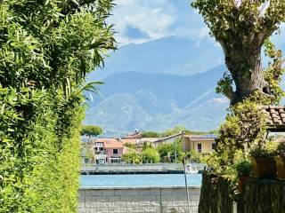 Appartamento in vendita ad ameglia via c. a. fabbricotti