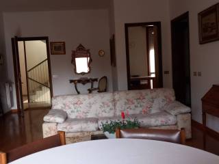 Appartamento in vendita a barlassina via emilio longoni, 7