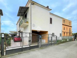 Appartamento in vendita a cisterna di latina via perugia, 19