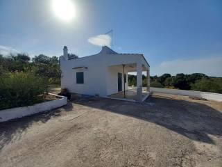 Villa in vendita a ceglie messapica contrada giuseppe nisi s.n.c.
